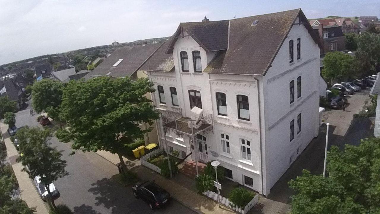 Kapitaenshaus-lassen-zimmer-sindbad Guest house